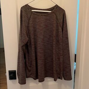 ❤️ 6 for 20 ❤️  Athletic Women's Striped Long Sleeve Top size XL